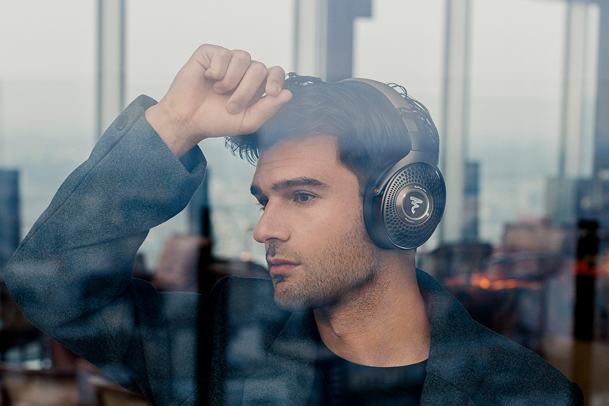 FOCAL、ノイキャンワイヤレスヘッドホン「BATHYS MG」。振動板素材など