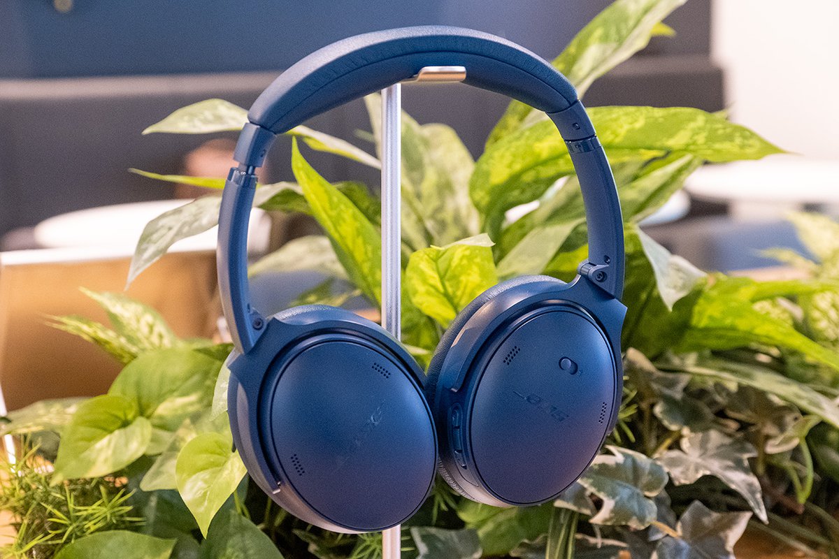 ボーズ×『ダンダダン』コラボ。モモ、オカルンなど起用した限定