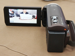 パナソニック、iA90倍ズーム対応ビデオカメラ「HC-V550M」など2機種