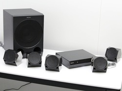 ソニー、ゲームに最適化した5.1chシアターシステム「HT-IV300