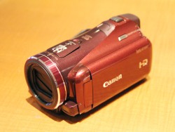 キヤノン、充実のクリエイティブ機能を搭載した“iVIS”「HF M43/M41」を