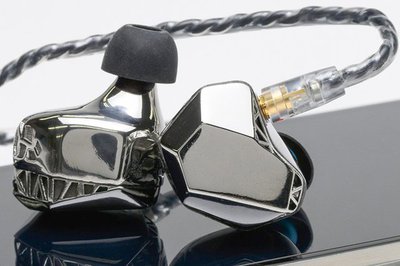 MAVERICK”シリーズ史上、最大の進化。Unique Melodyユニバーサル