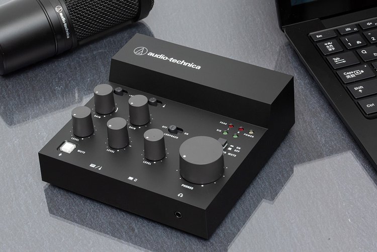 動画配信ビギナー必携！オーディオテクニカ「AT-UMX3」を