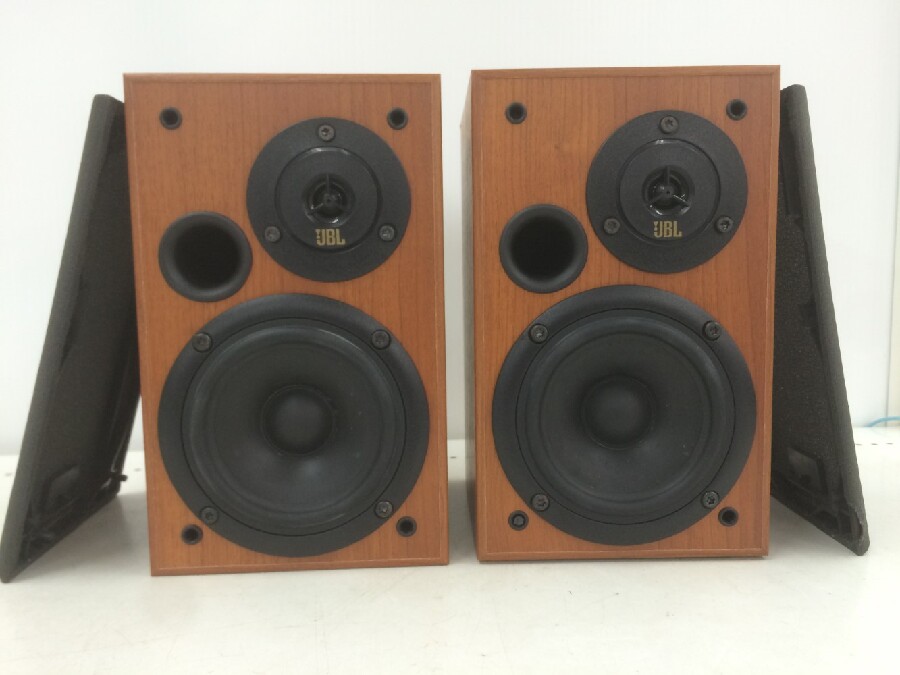 JBL (ｼﾞｪｰﾋﾞｰｴﾙ) SCS-175 SAT ｻﾃﾗｲﾄｽﾋﾟｰｶｰ 入荷しました！！｜2024年02