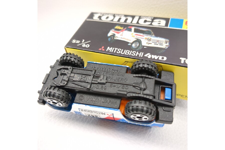 トミカ ミニカー 黒箱 三菱パジェロラリー シチズン仕様 日本製 が入荷