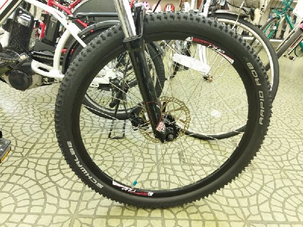 フルサスペンションのMTB、初心者にもオススメ! GT SENSOR 4.0 です