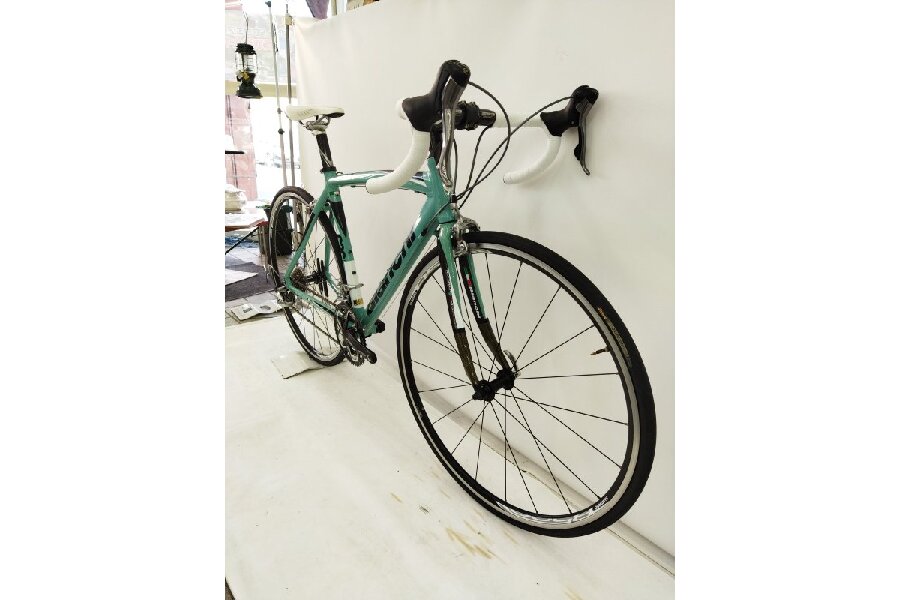 快適性抜群! Bianchi VIA NIRONE7 C2C ALU CARBON のご紹介です