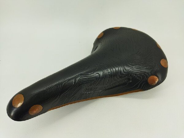 稀少!期間限定のレアモデル！BROOKS TEAM PRPALPE D'HUEZ 革サドル の