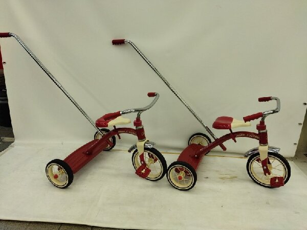 おしゃれレトロな三輪車! RADIO FLYER Classic Red Duel Deck Tricycle