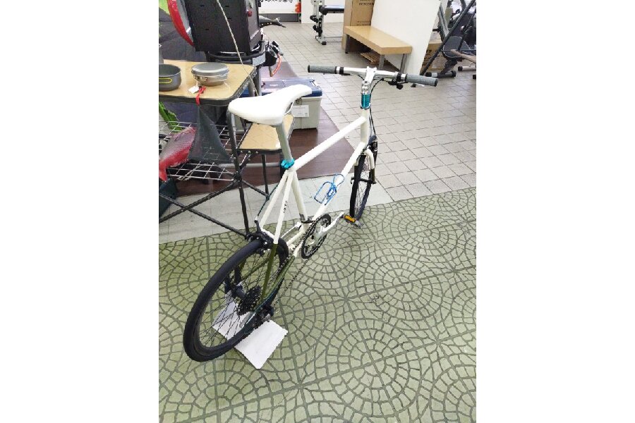 ストリートスタイルのスポーツバイク!CBA REUNION NEEL のご紹介です