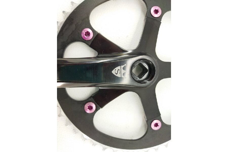 ピストバイクのシングルチェーン！SUGINO RD4 クランクセット の紹介