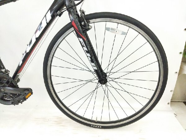 乗り心地抜群です！FUJI SPARROW クロスバイク のご紹介です。｜2023年