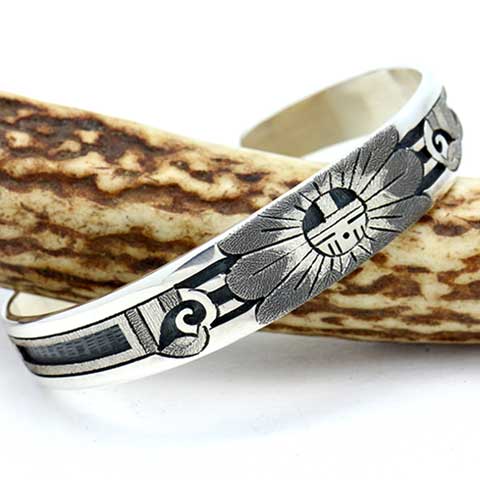 サンフェイスのおすすめバングル ホピ族アーティスト | インディアン