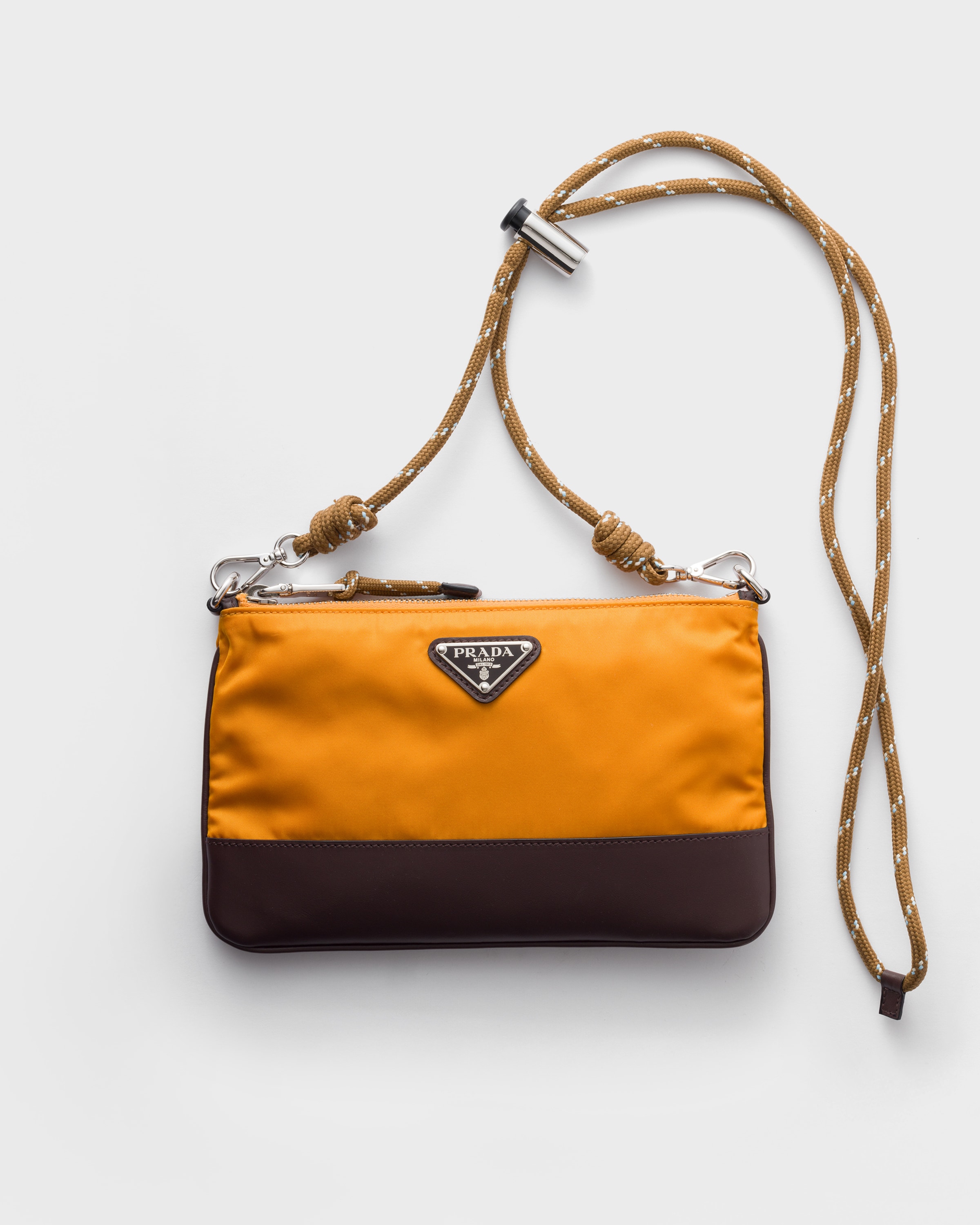 アンバー プラダ スピードロック Re-nylon スマートフォンケース | PRADA