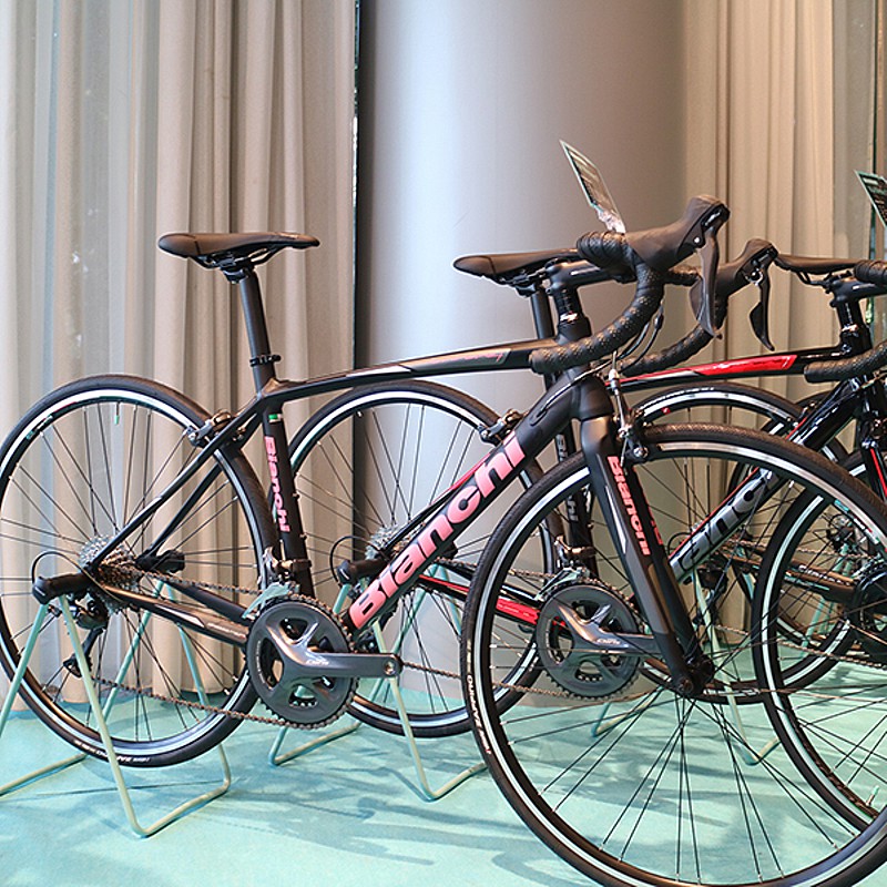 サイクリングにおすすめ！】Bianchi(ビアンキ) 2019年モデル VIA