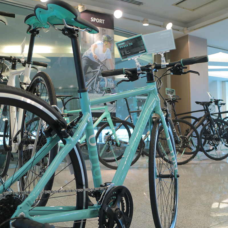 サイクリングにおすすめ！】Bianchi(ビアンキ) 2019年モデル ROMA4