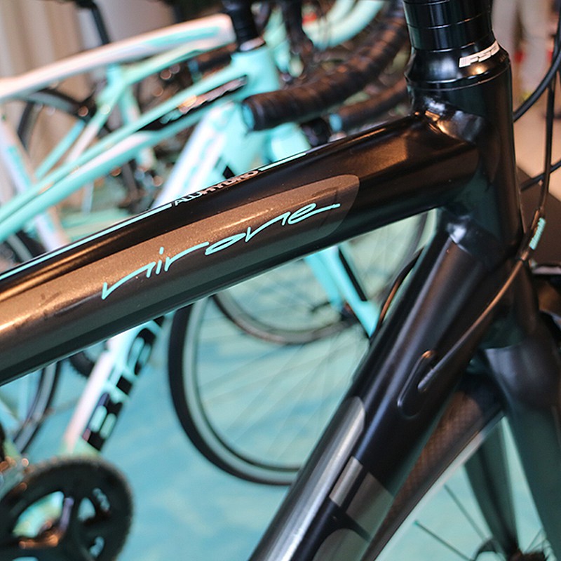 Bianchi(ビアンキ) 2019年モデル VIA NIRONE7 PRO105 （ヴィアニローネ