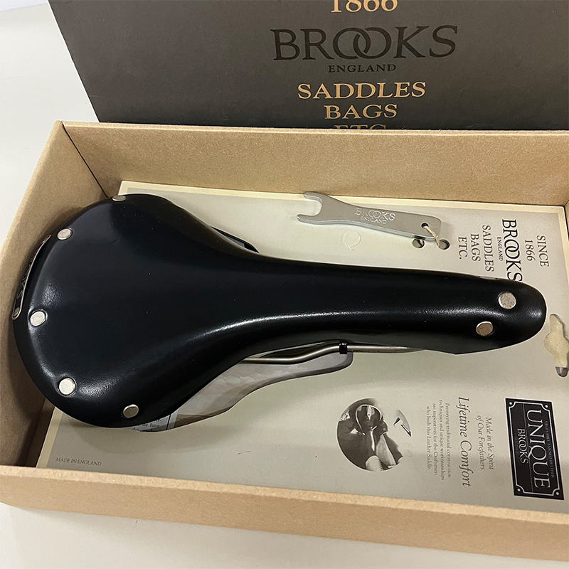 アウトレット】BROOKS（ブルックス）B15 SWALLOW TITANIUM （B15