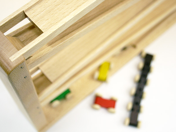 木のおもちゃ カルテット / トレインカースロープ クネクネバーン 大