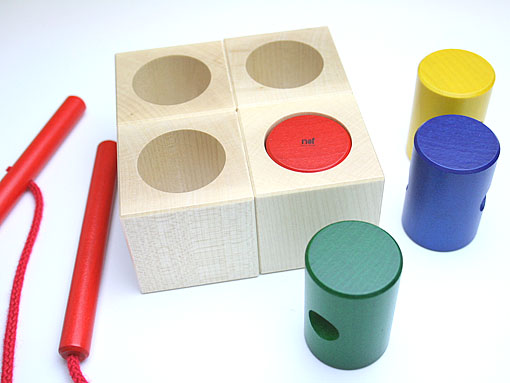 木のおもちゃ カルテット / ネフ社/naef シグナ | ひも通し (スイス)