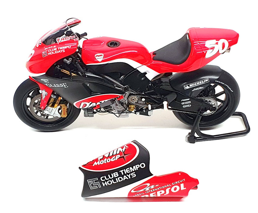 Minichamps 1/12 Scale 122 040050 - Ducati Desmosedici N. Hodgson