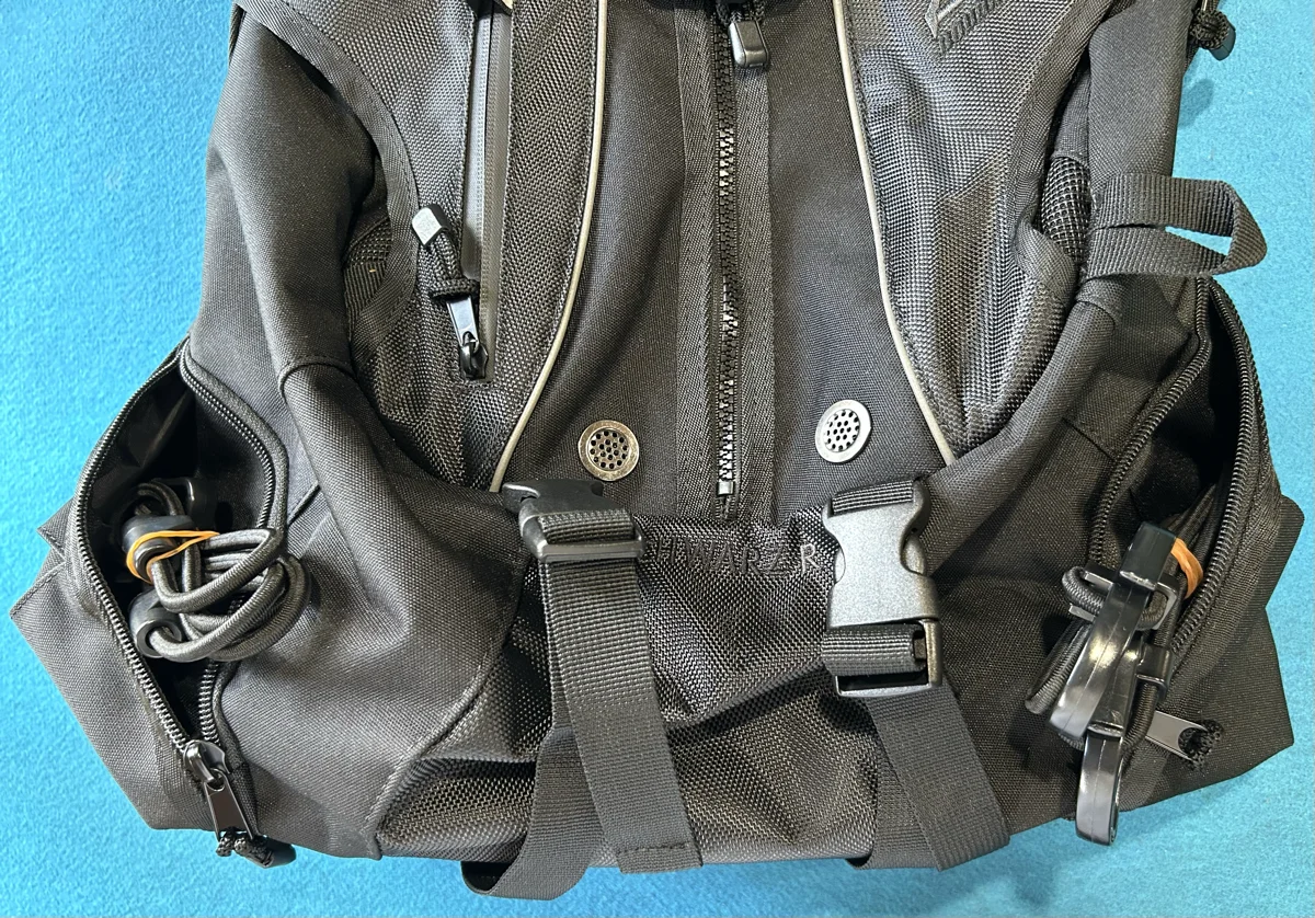 積んでヨシ、背負ってヨシ！ライダーの強い味方な二刀流バッグ