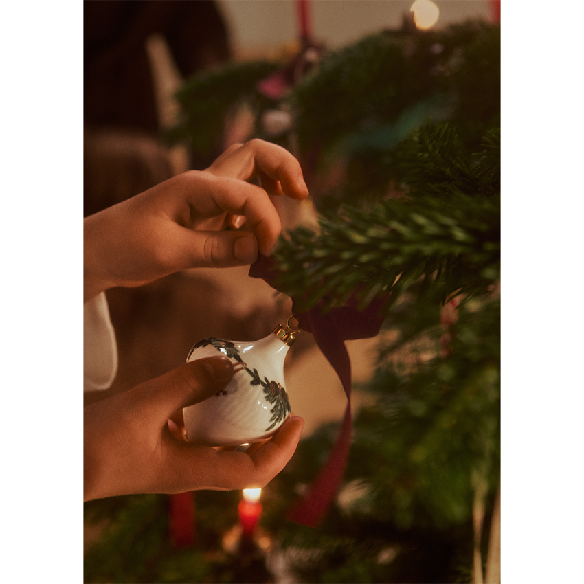 スターフルーテッド クリスマス オーナメント 2025 2個セット|ロイヤル