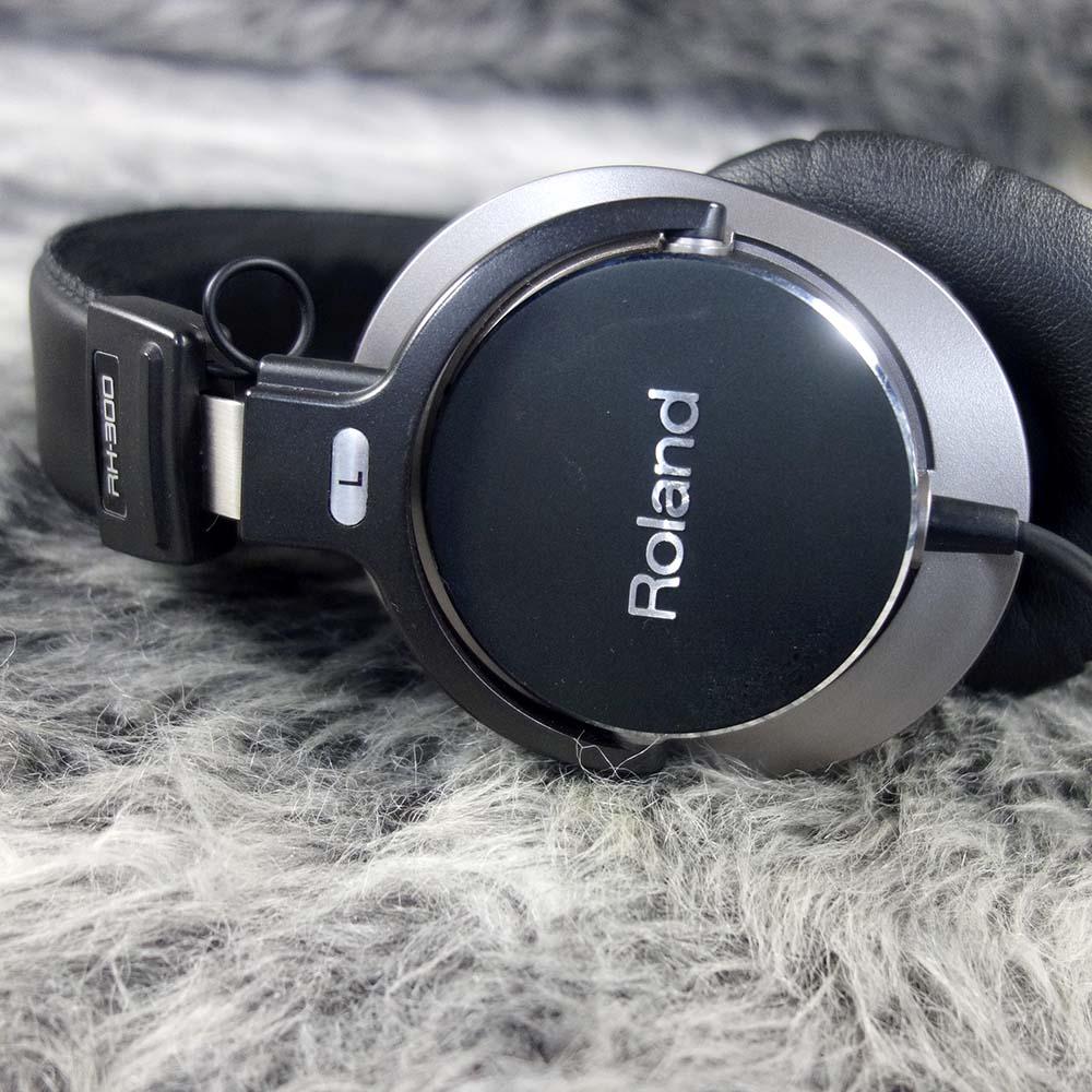 美中古 Roland RH-300 有線ヘッドホン Roland/ヘッドホン/RH-300｜鍵盤、電子ピアノ通販ottoピアノオンライン