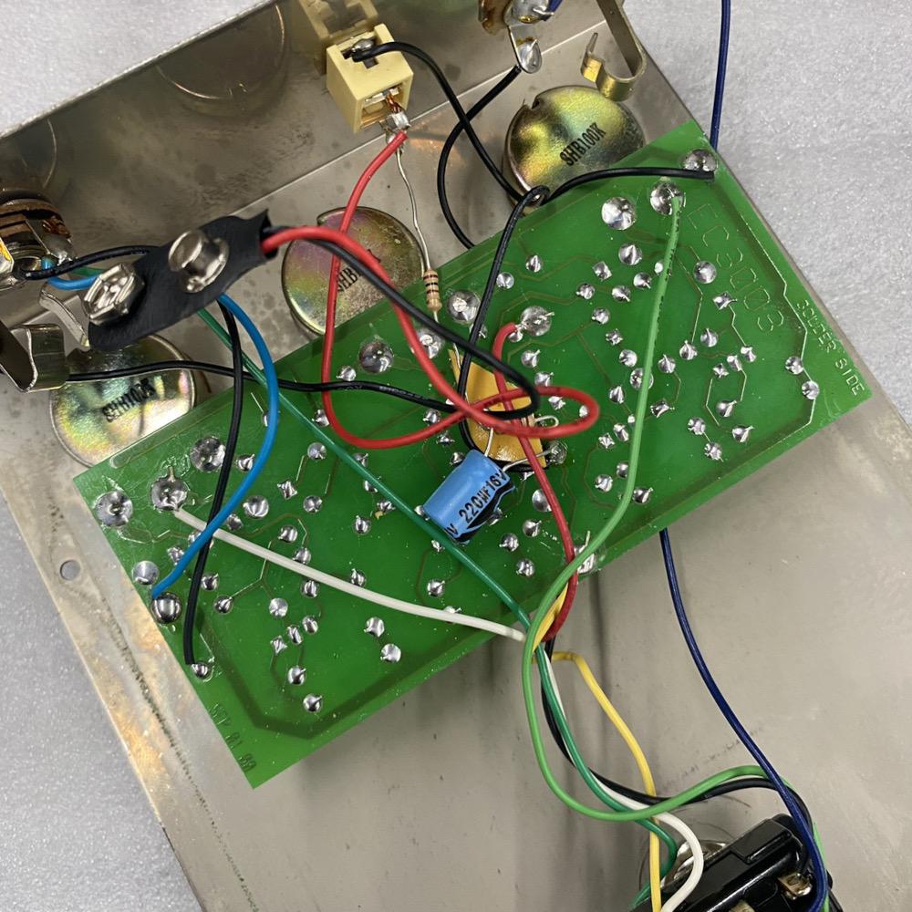 エレクトロハーモニックス BIG MUFF 1stリィッシュー　チキンノブ エレクトロハーモニックス BIG MUFF 1stリィッシュー チキンノブ