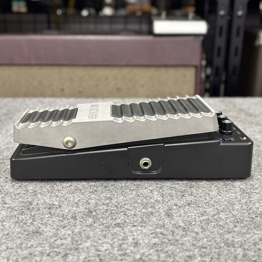 BOSS PW-10 V-WAH ペダル BOSS PW-10 V-Wah：定番＆最新ワウペダル・カタログ | デジマート