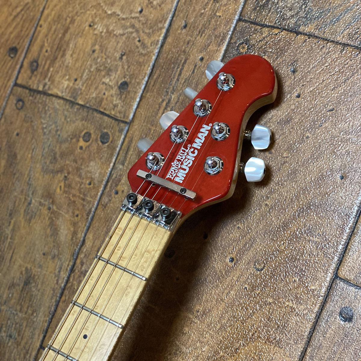 MUSICMAN AXIS EX Trans Red 96年製 MUSIC MAN Axis EX 1996年製 買い取りました。デジマートにて348,000円