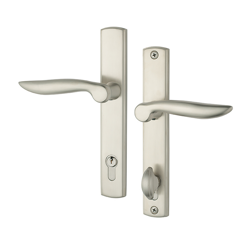 Keyed Entry Swing Door Handle Set | Brushed Nickel