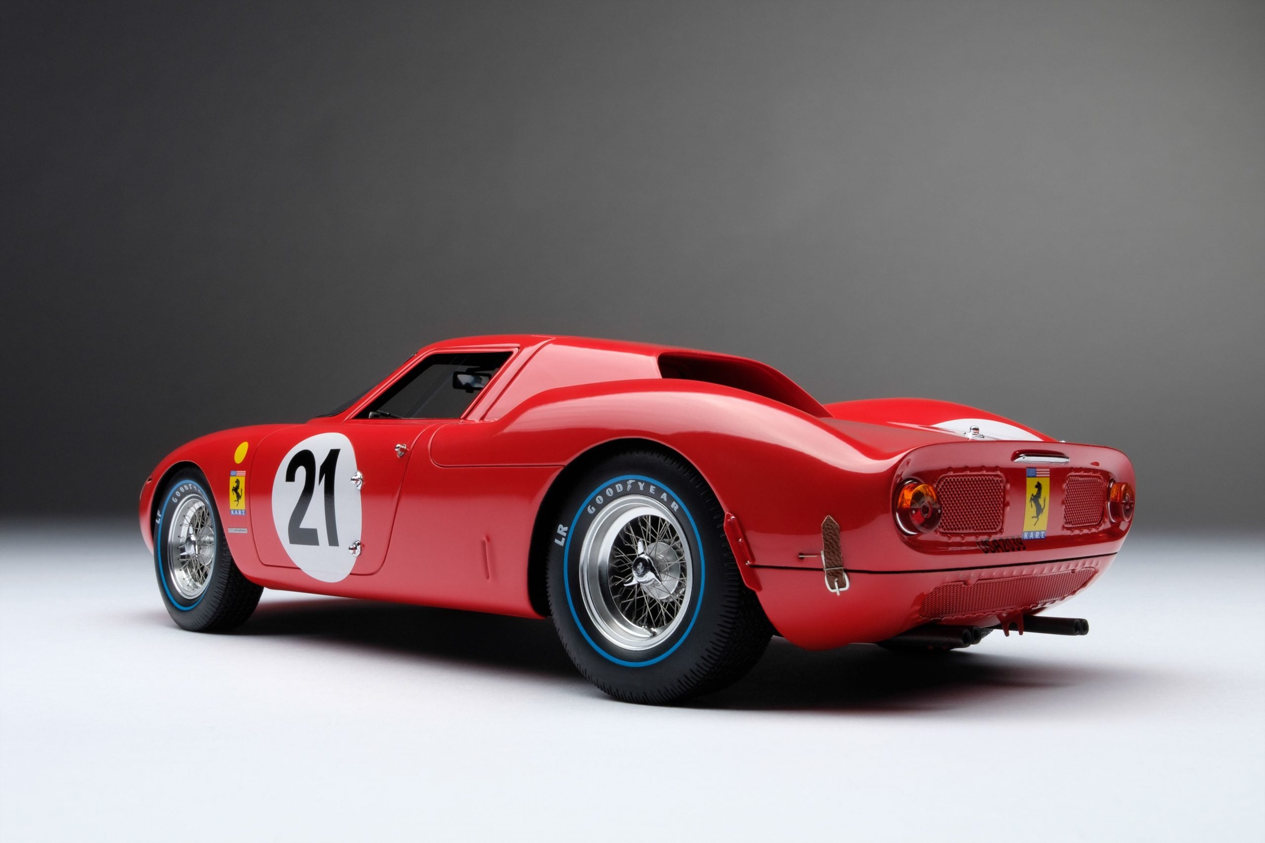 Amalgam Ferrari 250LM 1:18 scale 1965 Le Mans winner – Revilo