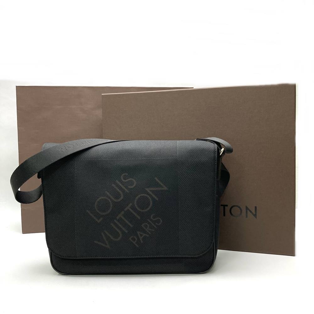 LOUIS VUITTON ルイヴィトン ダミエ ジェアン プチメサジェ M93618