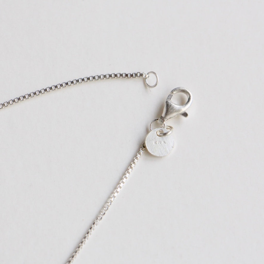 SL022 / TWNKL NECKLESS 1.0 | ref. / Web Store