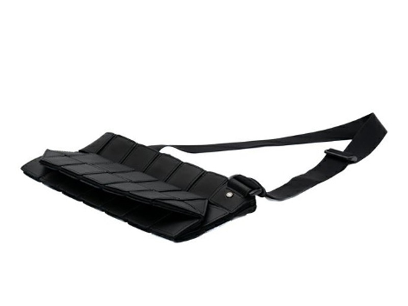 TRION トライオン 軽量ショルダーバッグ（DB70PS204） | 靴のリーガル