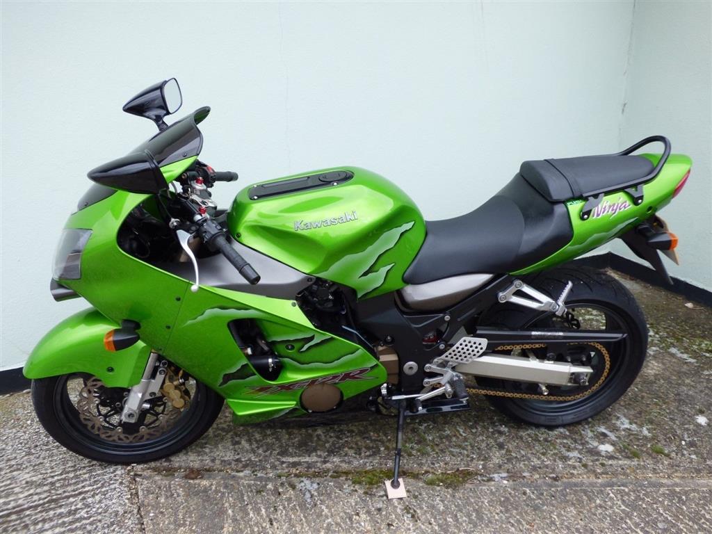 Grab Rails :: Kawasaki ZX12R (2000-2007) Pillion Grab Rail in Black