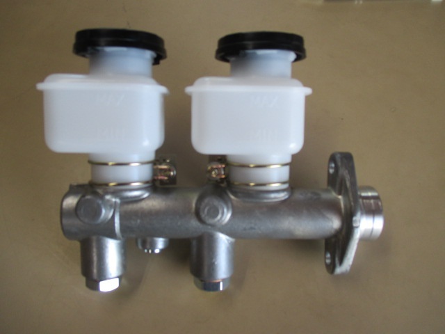 フェアレディZ S30系 ブレーキマスターシリンダー 社外新品リプロ品