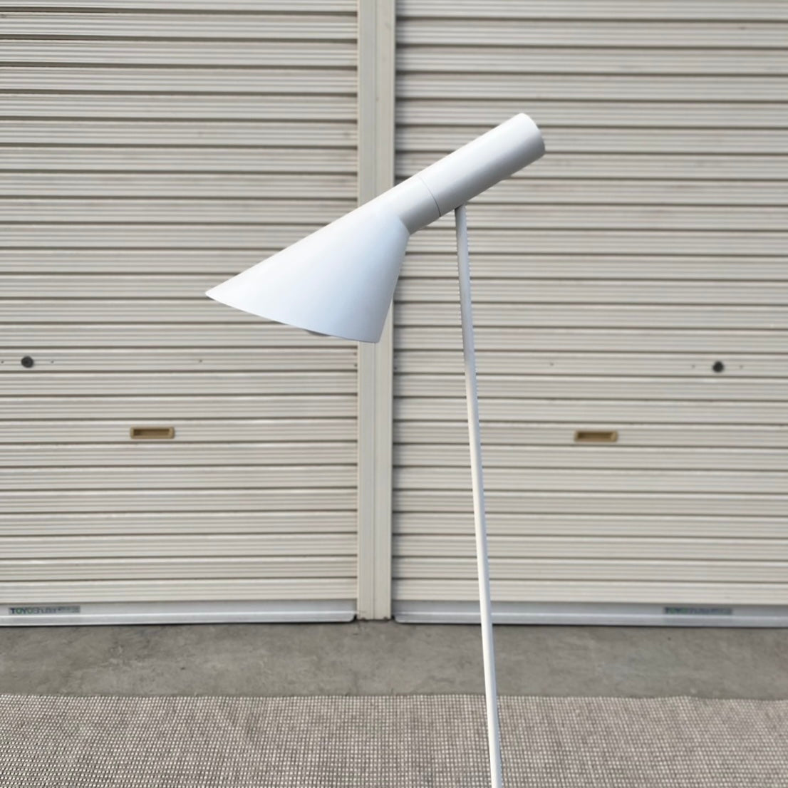 ルイスポールセン / Louis Poulsen AJランプシリーズ AJフロアランプ