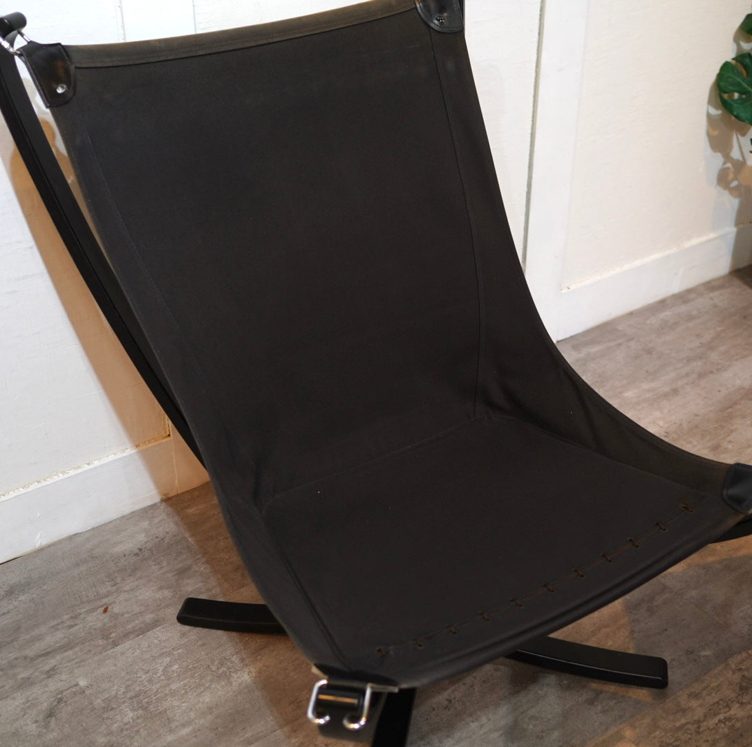 バットネ / Vatne ファルコンチェア＆オットマン 本革 北欧