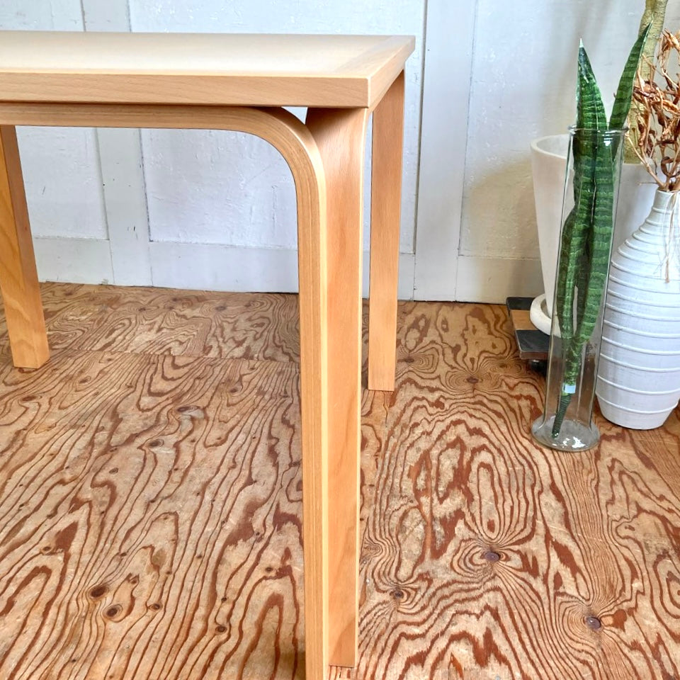 マグナス・オルセン / MAGNUS OLESEN ダイニングテーブル デンマーク