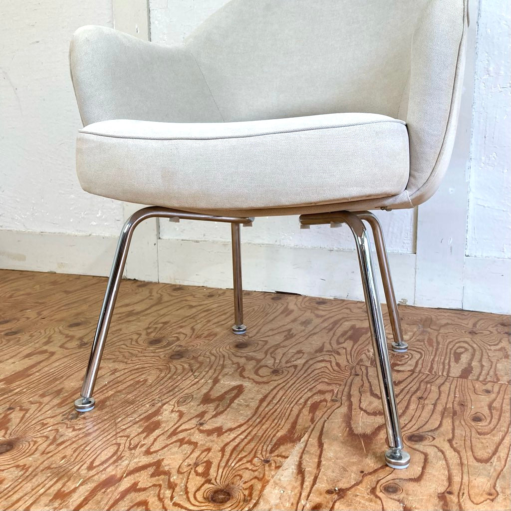 ノル / Knoll カンファレンス アームチェア 72チェア ホワイト エーロ