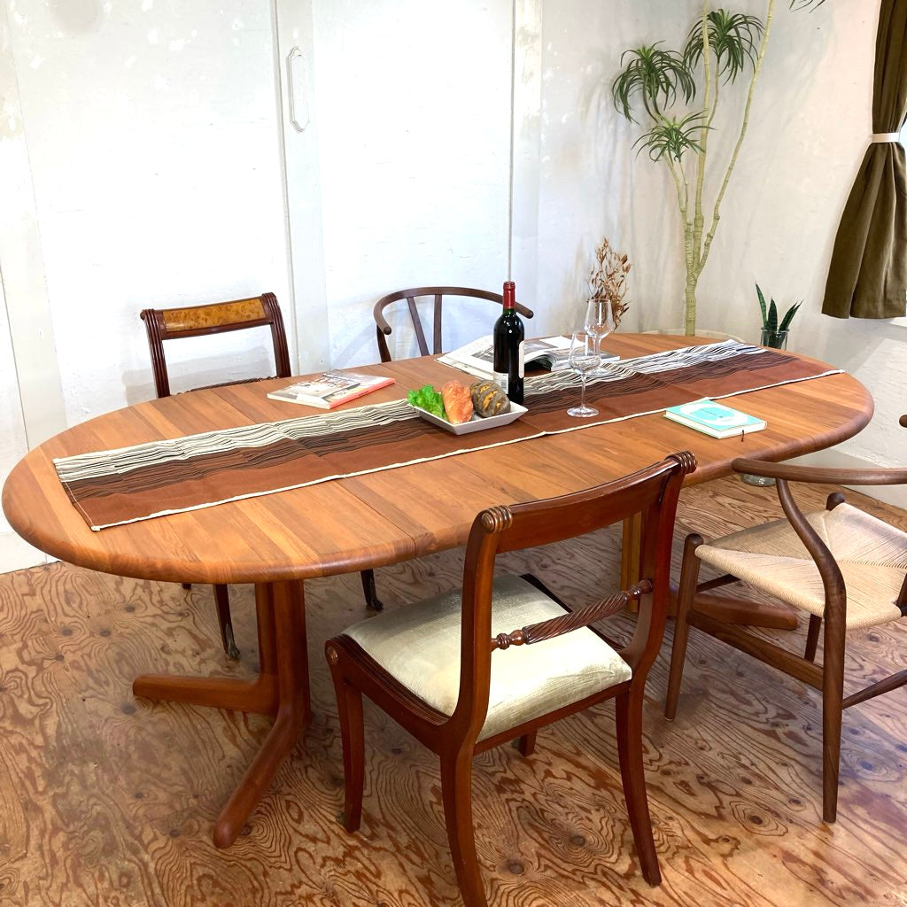 グドメ / Gudme Mobelfabrick 伸長式ダイニングテーブル チーク無垢