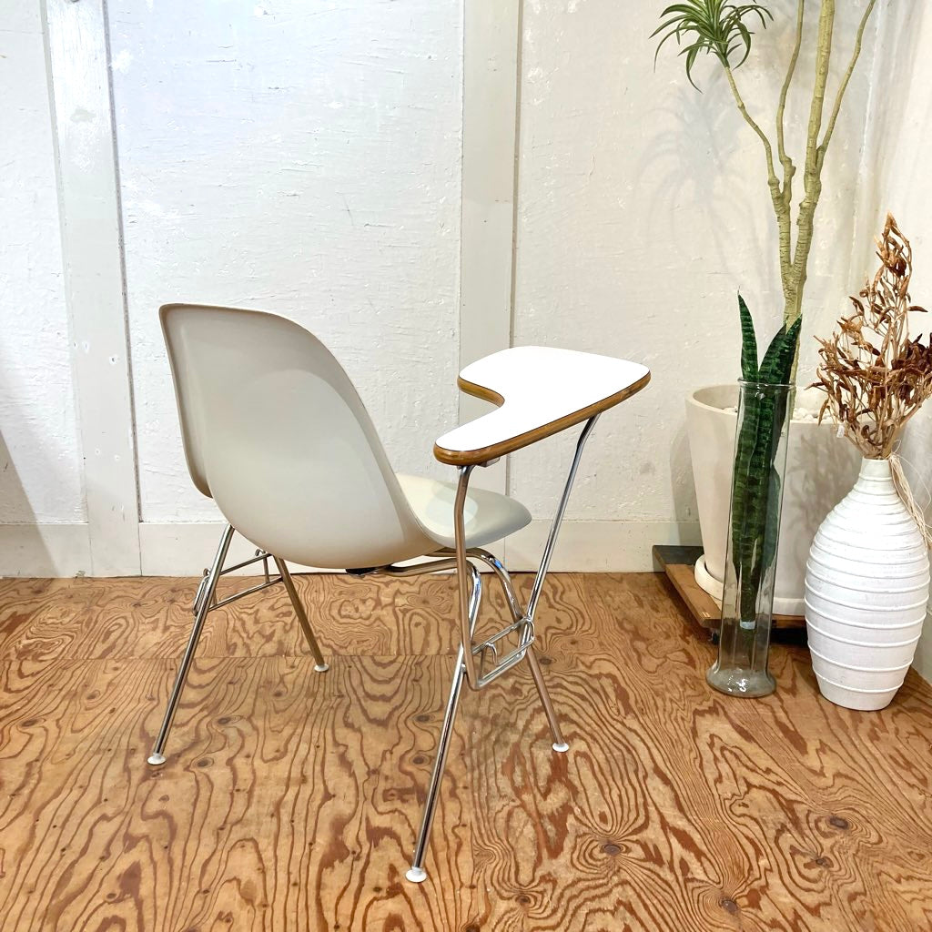 ハーマンミラー Herman Miller サイドシェルチェア ホワイト メモ台
