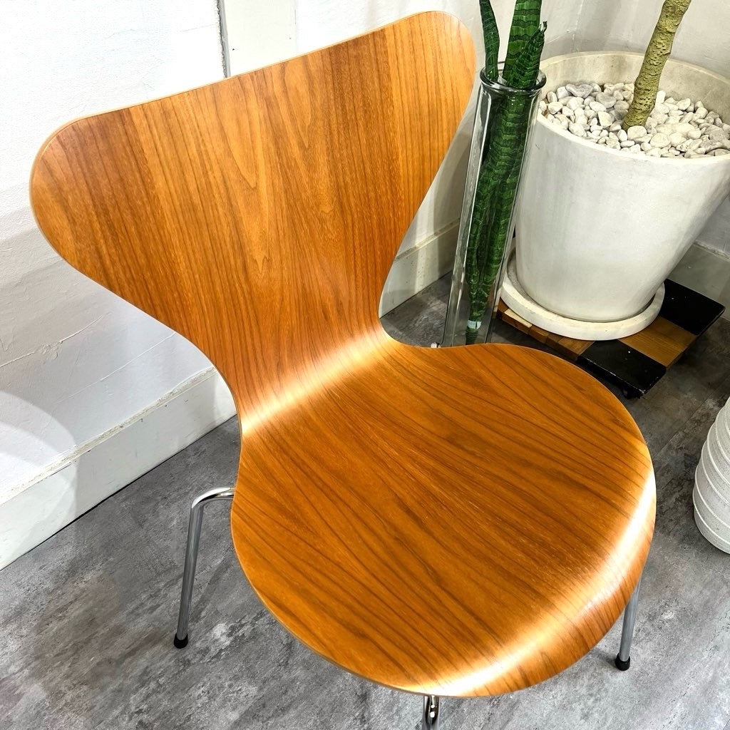 フリッツ・ハンセン / FRITZ HANSEN セブンチェア アルネ・ヤコブセン