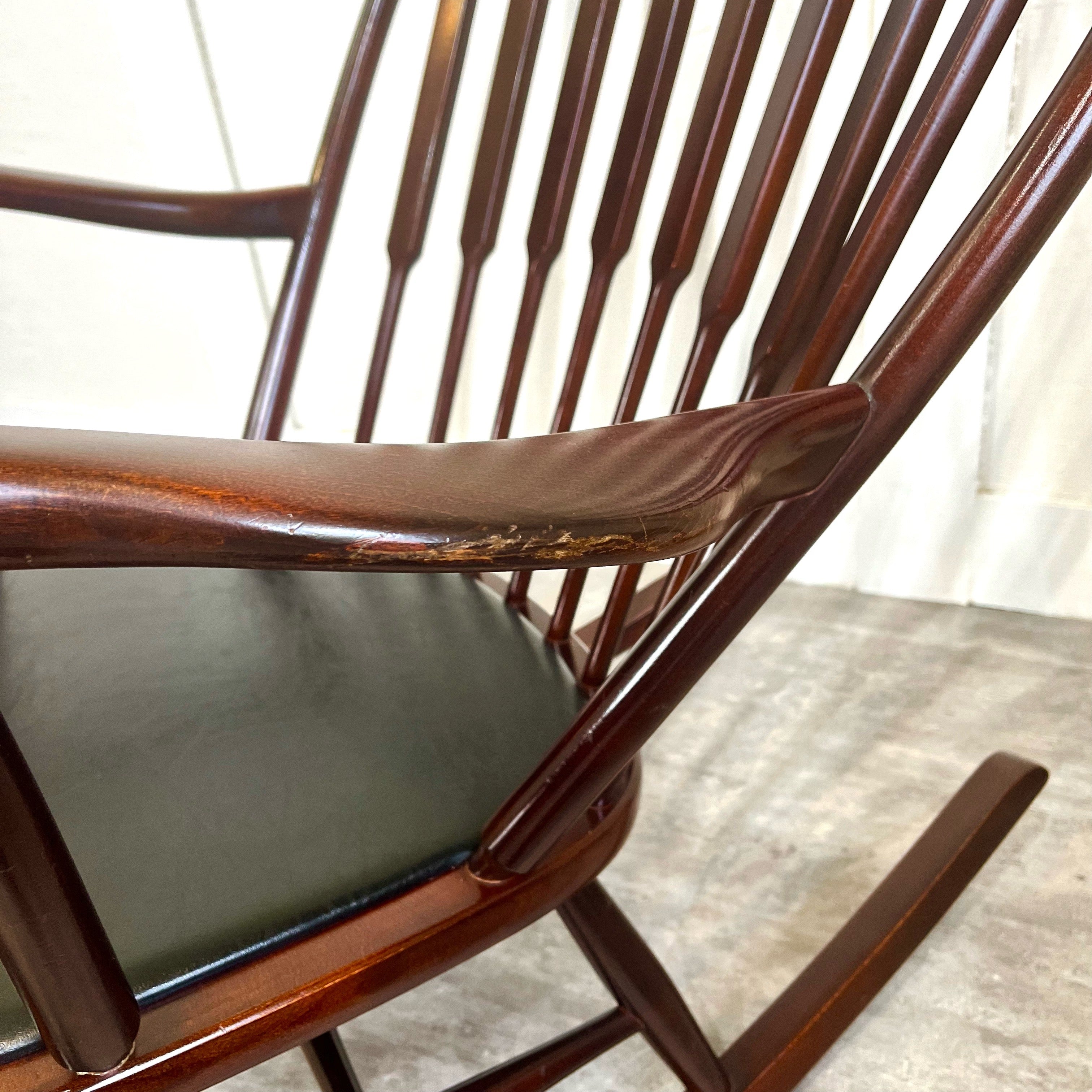 秋田木工 ロッキングチェア ピーコック ヴィンテージ 中古 安楽椅子