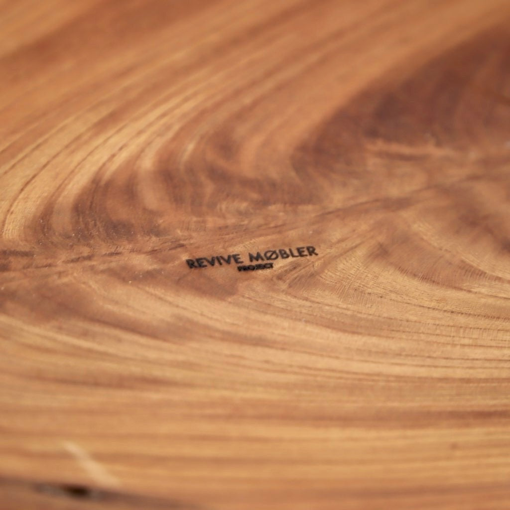 座卓から作ったケヤキ一枚板のデスク 無垢材 リメイク家具 再生家具