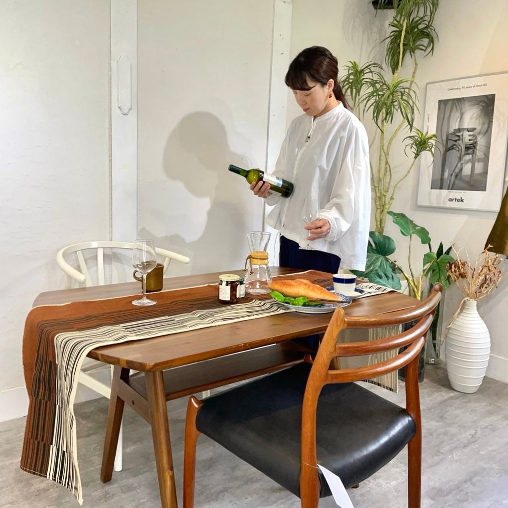 ウニコ/unico スウェラ/SWELLA ダイニングテーブル W1200 アカシア材 中古