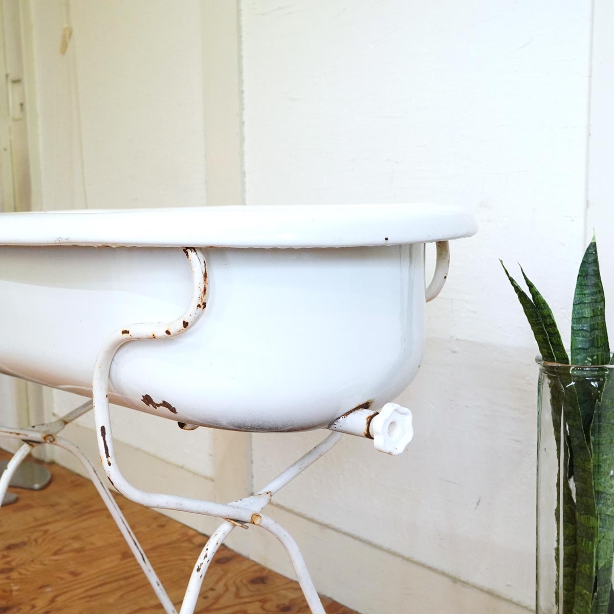 ベビーバス 風呂 ディスプレイ 英国 アンティーク 花壇 ホーロー 収納