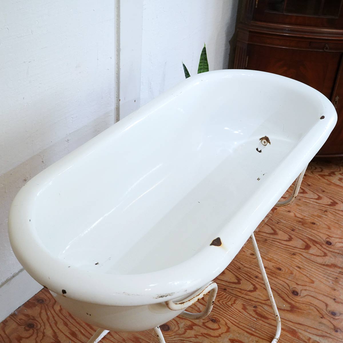 ベビーバス 風呂 ディスプレイ 英国 アンティーク 花壇 ホーロー 収納